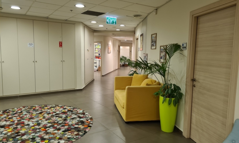 קומת משרדים להשכרה בהרצליה פיתוח