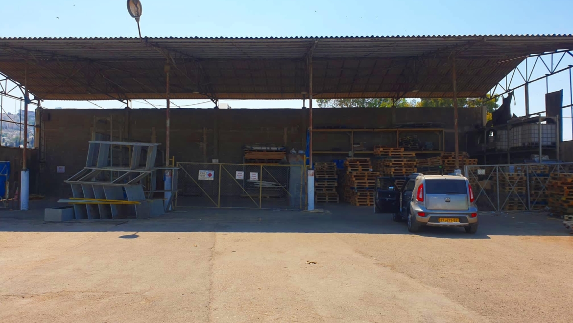 להשכרה בחוף שמן תעשייה/אחסנה